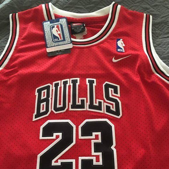 Youth Michael Jordan Chicago Bulls Jersey - Picture 3 of 4
